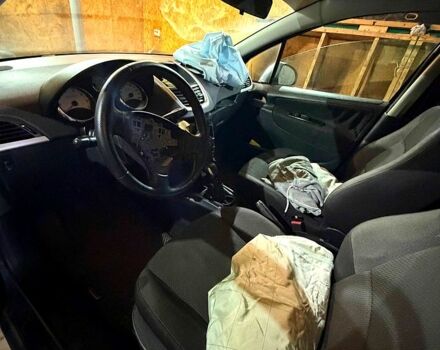 Синій Пежо 207, об'ємом двигуна 1.4 л та пробігом 315 тис. км за 3500 $, фото 1 на Automoto.ua