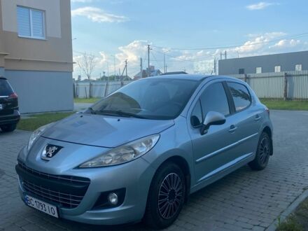 Синий Пежо 207, объемом двигателя 1.4 л и пробегом 199 тыс. км за 3818 $, фото 1 на Automoto.ua