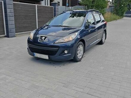 Синий Пежо 207, объемом двигателя 1.6 л и пробегом 286 тыс. км за 5500 $, фото 1 на Automoto.ua