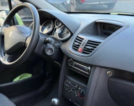 Зеленый Пежо 207, объемом двигателя 1.4 л и пробегом 118 тыс. км за 3990 $, фото 14 на Automoto.ua