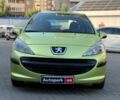 Зеленый Пежо 207, объемом двигателя 1.4 л и пробегом 118 тыс. км за 3990 $, фото 1 на Automoto.ua