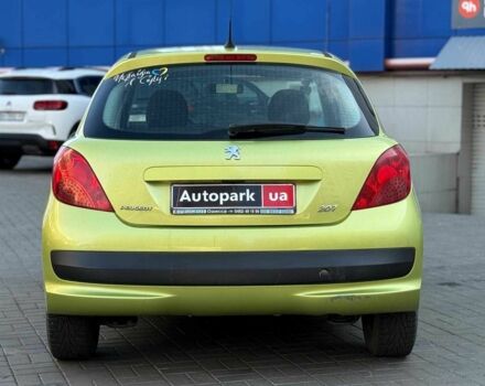 Зеленый Пежо 207, объемом двигателя 1.4 л и пробегом 118 тыс. км за 3990 $, фото 4 на Automoto.ua