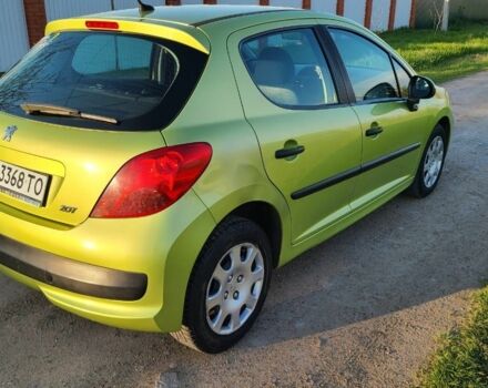 Зелений Пежо 207, об'ємом двигуна 1.4 л та пробігом 117 тис. км за 3900 $, фото 10 на Automoto.ua