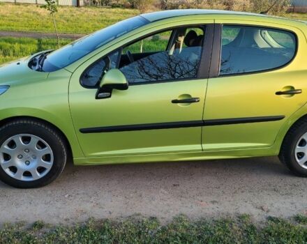 Зелений Пежо 207, об'ємом двигуна 1.4 л та пробігом 117 тис. км за 3900 $, фото 8 на Automoto.ua