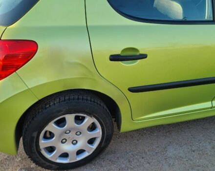 Зелений Пежо 207, об'ємом двигуна 1.4 л та пробігом 117 тис. км за 3900 $, фото 3 на Automoto.ua