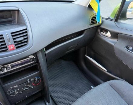 Зеленый Пежо 207, объемом двигателя 1.4 л и пробегом 118 тыс. км за 3990 $, фото 23 на Automoto.ua