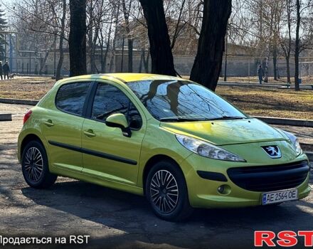 Зеленый Пежо 207, объемом двигателя 1.6 л и пробегом 138 тыс. км за 5650 $, фото 3 на Automoto.ua