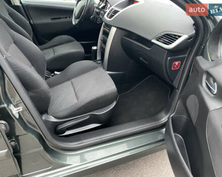 Зелений Пежо 207, об'ємом двигуна 1.6 л та пробігом 136 тис. км за 5550 $, фото 61 на Automoto.ua