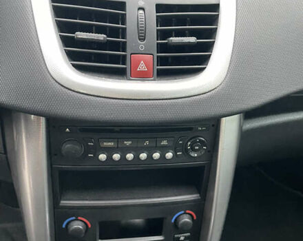 Зелений Пежо 207, об'ємом двигуна 1.6 л та пробігом 136 тис. км за 5550 $, фото 49 на Automoto.ua