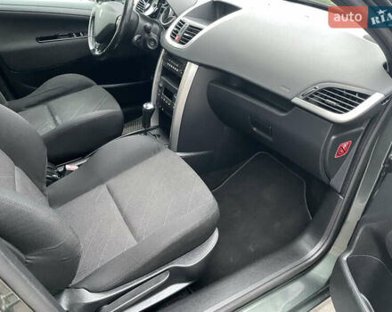 Зелений Пежо 207, об'ємом двигуна 1.6 л та пробігом 136 тис. км за 5550 $, фото 37 на Automoto.ua