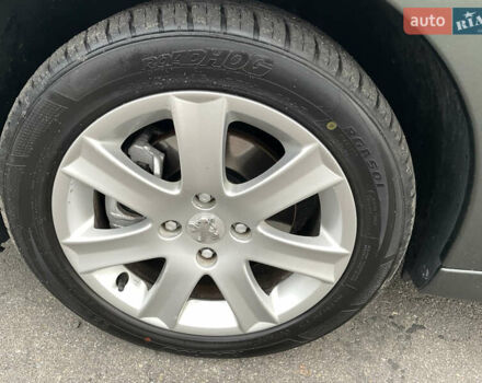 Зелений Пежо 207, об'ємом двигуна 1.6 л та пробігом 136 тис. км за 5550 $, фото 65 на Automoto.ua