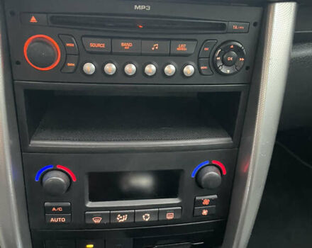 Зелений Пежо 207, об'ємом двигуна 1.6 л та пробігом 136 тис. км за 5550 $, фото 57 на Automoto.ua