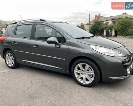 Зелений Пежо 207, об'ємом двигуна 1.6 л та пробігом 136 тис. км за 5550 $, фото 19 на Automoto.ua