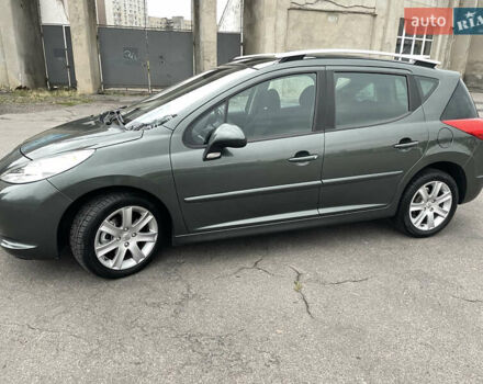 Зелений Пежо 207, об'ємом двигуна 1.6 л та пробігом 136 тис. км за 5550 $, фото 6 на Automoto.ua