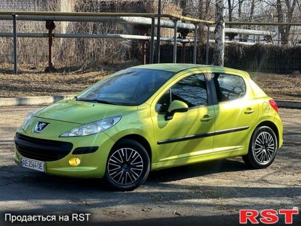 Пежо 207 2007 в Першотравенске на Automoto.ua Зеленый Пежо 207, объемом двигателя 1.6 л и пробегом 138 тыс. км за 5650 $, фото 1 на Automoto.ua
