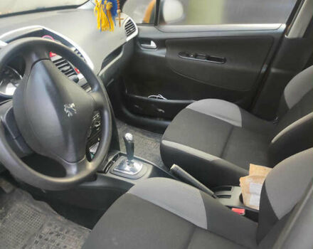 Пежо 207 2008 у Львові на Automoto.ua Помаранчевий Пежо 207, об'ємом двигуна 1.36 л та пробігом 178 тис. км за 5300 $, фото 4 на Automoto.ua