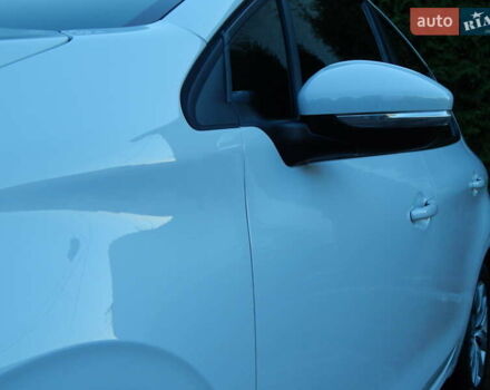 Пежо 208 2012 в Трускавце на Automoto.ua Белый Пежо 208, объемом двигателя 1.4 л и пробегом 160 тыс. км за 5890 $, фото 22 на Automoto.ua