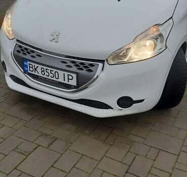 Білий Пежо 208, об'ємом двигуна 1.4 л та пробігом 259 тис. км за 7100 $, фото 42 на Automoto.ua