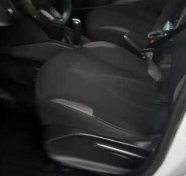 Білий Пежо 208, об'ємом двигуна 1.4 л та пробігом 259 тис. км за 7100 $, фото 11 на Automoto.ua