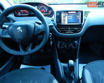 Пежо 208 2012 в Трускавце на Automoto.ua Белый Пежо 208, объемом двигателя 1.4 л и пробегом 160 тыс. км за 5890 $, фото 47 на Automoto.ua