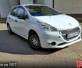 Белый Пежо 208, объемом двигателя 1.4 л и пробегом 300 тыс. км за 6700 $, фото 1 на Automoto.ua