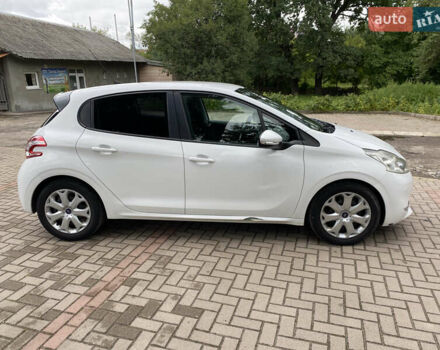 Белый Пежо 208, объемом двигателя 1.4 л и пробегом 255 тыс. км за 7200 $, фото 3 на Automoto.ua