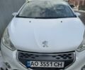 Белый Пежо 208, объемом двигателя 1.4 л и пробегом 205 тыс. км за 5990 $, фото 1 на Automoto.ua
