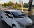 Білий Пежо 208, об'ємом двигуна 1.4 л та пробігом 198 тис. км за 5700 $, фото 3 на Automoto.ua