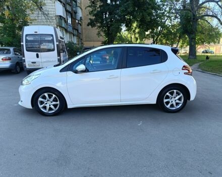 Белый Пежо 208, объемом двигателя 1.4 л и пробегом 113 тыс. км за 6450 $, фото 3 на Automoto.ua