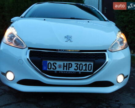 Пежо 208 2012 в Трускавце на Automoto.ua Белый Пежо 208, объемом двигателя 1.4 л и пробегом 160 тыс. км за 5890 $, фото 8 на Automoto.ua