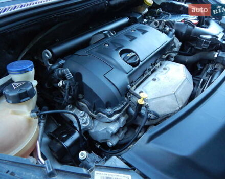 Пежо 208 2012 в Трускавце на Automoto.ua Белый Пежо 208, объемом двигателя 1.4 л и пробегом 160 тыс. км за 5890 $, фото 42 на Automoto.ua