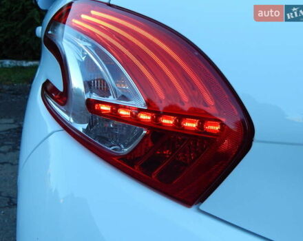 Пежо 208 2012 в Трускавце на Automoto.ua Белый Пежо 208, объемом двигателя 1.4 л и пробегом 160 тыс. км за 5890 $, фото 32 на Automoto.ua