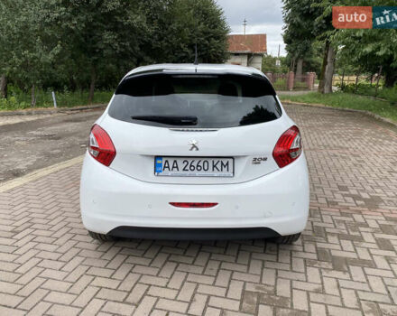 Белый Пежо 208, объемом двигателя 1.4 л и пробегом 255 тыс. км за 7200 $, фото 5 на Automoto.ua