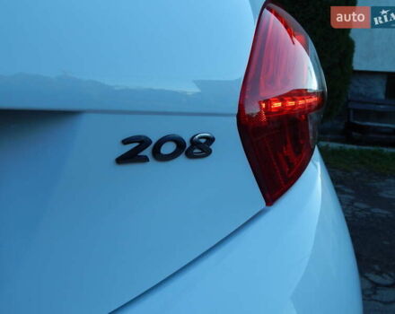 Пежо 208 2012 в Трускавце на Automoto.ua Белый Пежо 208, объемом двигателя 1.4 л и пробегом 160 тыс. км за 5890 $, фото 31 на Automoto.ua
