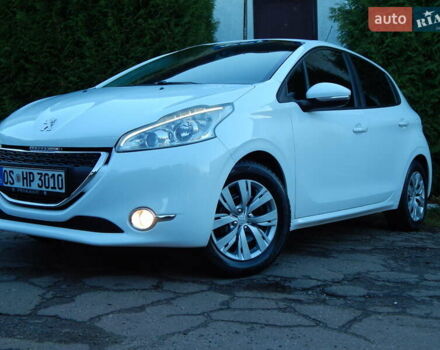 Пежо 208 2012 в Трускавце на Automoto.ua Белый Пежо 208, объемом двигателя 1.4 л и пробегом 160 тыс. км за 5890 $, фото 15 на Automoto.ua