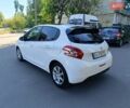 Белый Пежо 208, объемом двигателя 1.4 л и пробегом 113 тыс. км за 6450 $, фото 3 на Automoto.ua
