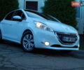 Пежо 208 2012 в Трускавце на Automoto.ua Белый Пежо 208, объемом двигателя 1.4 л и пробегом 160 тыс. км за 5890 $, фото 1 на Automoto.ua