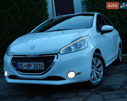 Пежо 208 2012 в Трускавце на Automoto.ua Белый Пежо 208, объемом двигателя 1.4 л и пробегом 160 тыс. км за 5890 $, фото 17 на Automoto.ua