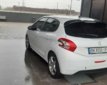 Білий Пежо 208, об'ємом двигуна 1.4 л та пробігом 259 тис. км за 7100 $, фото 25 на Automoto.ua