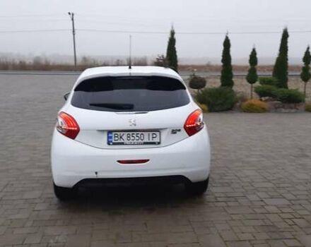 Білий Пежо 208, об'ємом двигуна 1.4 л та пробігом 259 тис. км за 7100 $, фото 37 на Automoto.ua