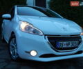 Пежо 208 2012 в Трускавце на Automoto.ua Белый Пежо 208, объемом двигателя 1.4 л и пробегом 160 тыс. км за 5890 $, фото 7 на Automoto.ua