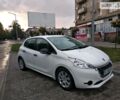 Білий Пежо 208, об'ємом двигуна 1.4 л та пробігом 195 тис. км за 7500 $, фото 1 на Automoto.ua