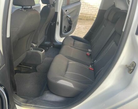 Пежо 208 2013 в Житомире на Automoto.ua Белый Пежо 208, объемом двигателя 1.6 л и пробегом 255 тыс. км за 5700 $, фото 6 на Automoto.ua