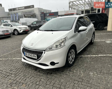Белый Пежо 208, объемом двигателя 1 л и пробегом 102 тыс. км за 5500 $, фото 7 на Automoto.ua