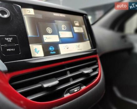 Белый Пежо 208, объемом двигателя 1.6 л и пробегом 137 тыс. км за 6990 $, фото 40 на Automoto.ua