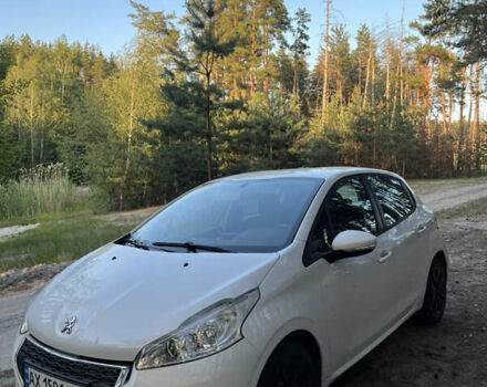 Білий Пежо 208, об'ємом двигуна 1.2 л та пробігом 119 тис. км за 6500 $, фото 3 на Automoto.ua