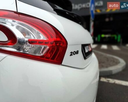 Белый Пежо 208, объемом двигателя 1.6 л и пробегом 137 тыс. км за 6990 $, фото 17 на Automoto.ua
