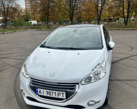 Білий Пежо 208, об'ємом двигуна 1.6 л та пробігом 77 тис. км за 8800 $, фото 10 на Automoto.ua