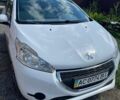 Білий Пежо 208, об'ємом двигуна 1.2 л та пробігом 160 тис. км за 6000 $, фото 1 на Automoto.ua