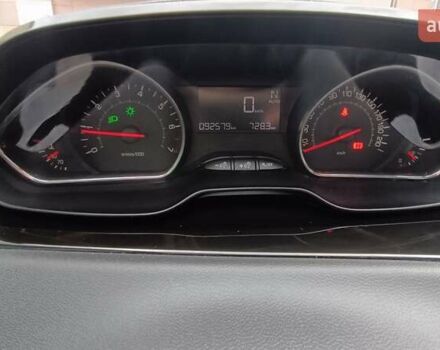Білий Пежо 208, об'ємом двигуна 1.2 л та пробігом 92 тис. км за 7500 $, фото 8 на Automoto.ua
